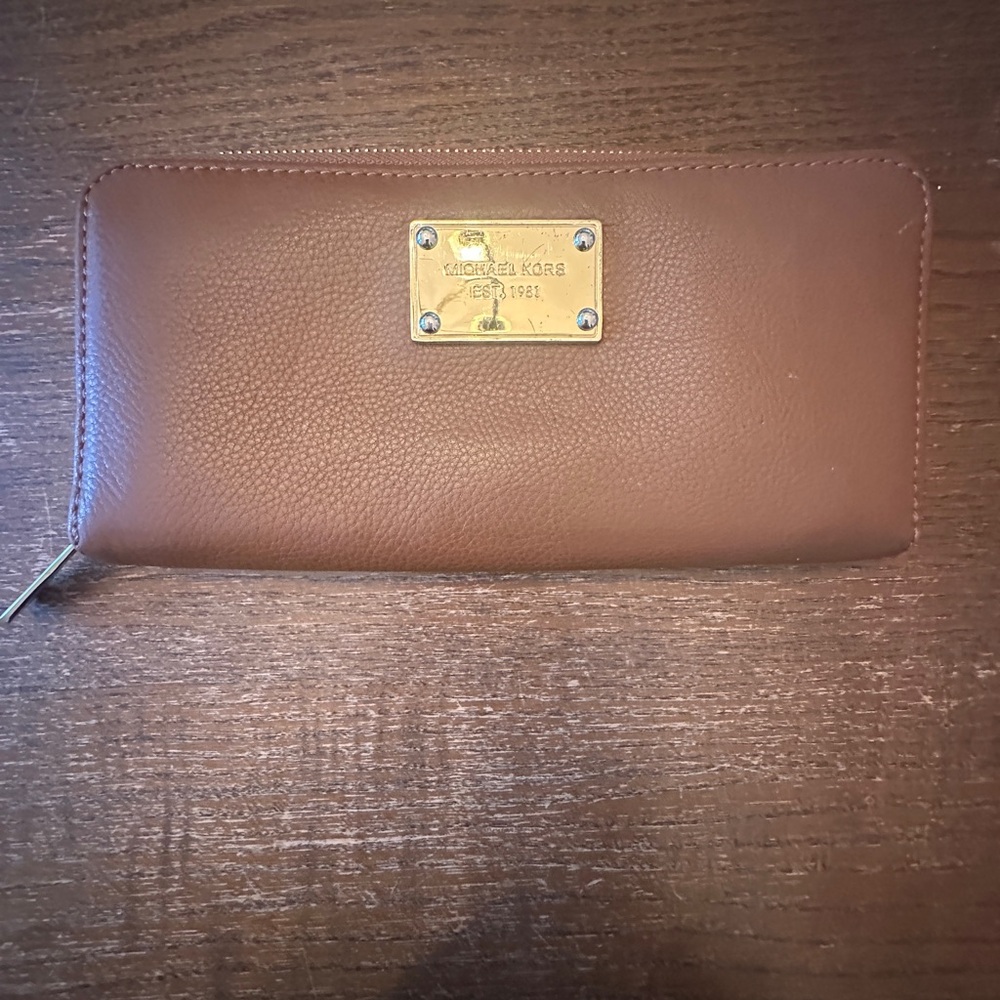 Michael Michael Kors Jet Set Travel Wallet | Great Condition | Slightly used